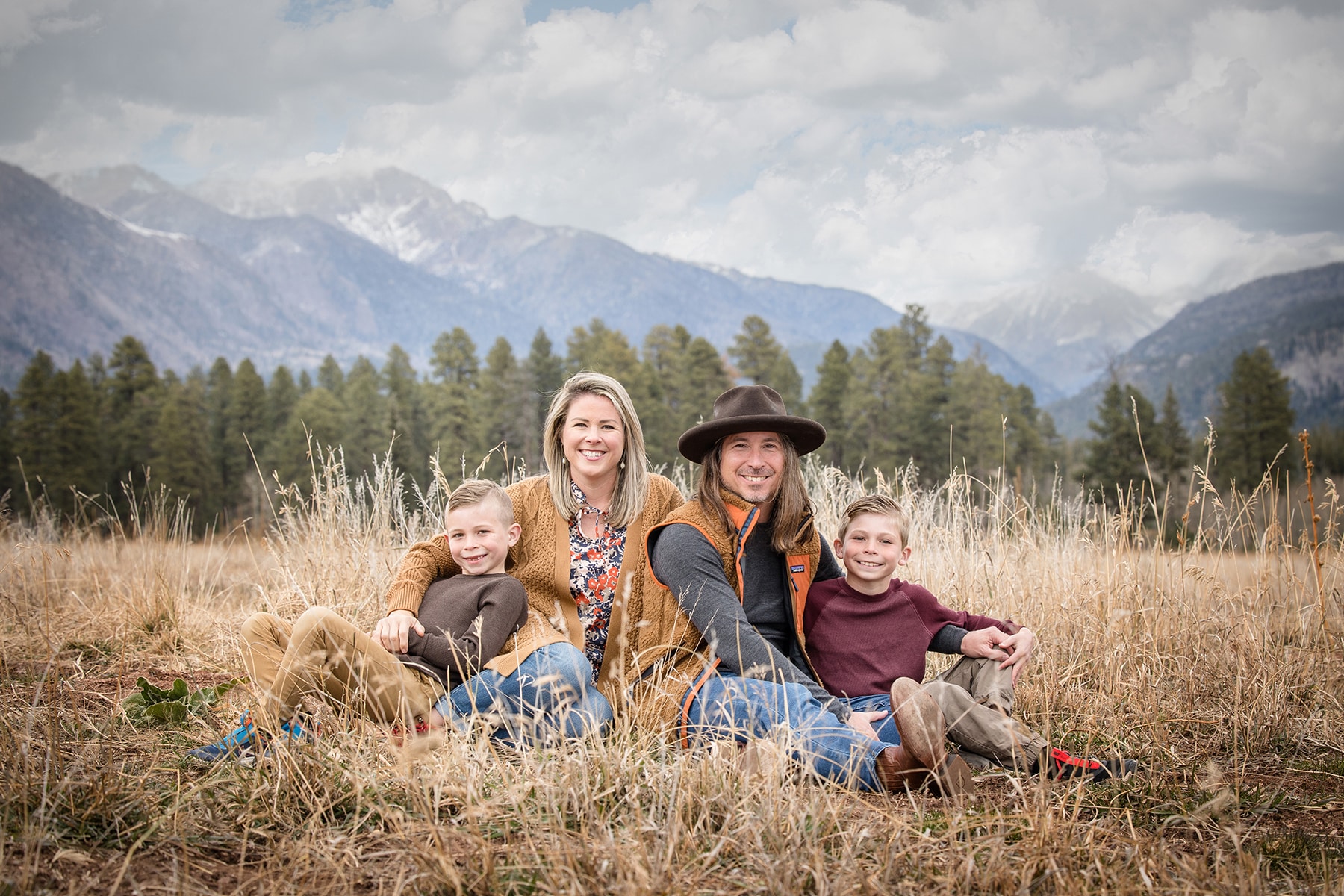 Vallecito Reservoir family photo shoot